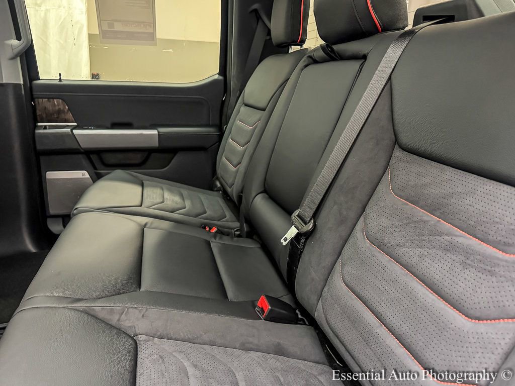 New 2026 Ford F250 Lariat w/ Black Appearance Package image 13