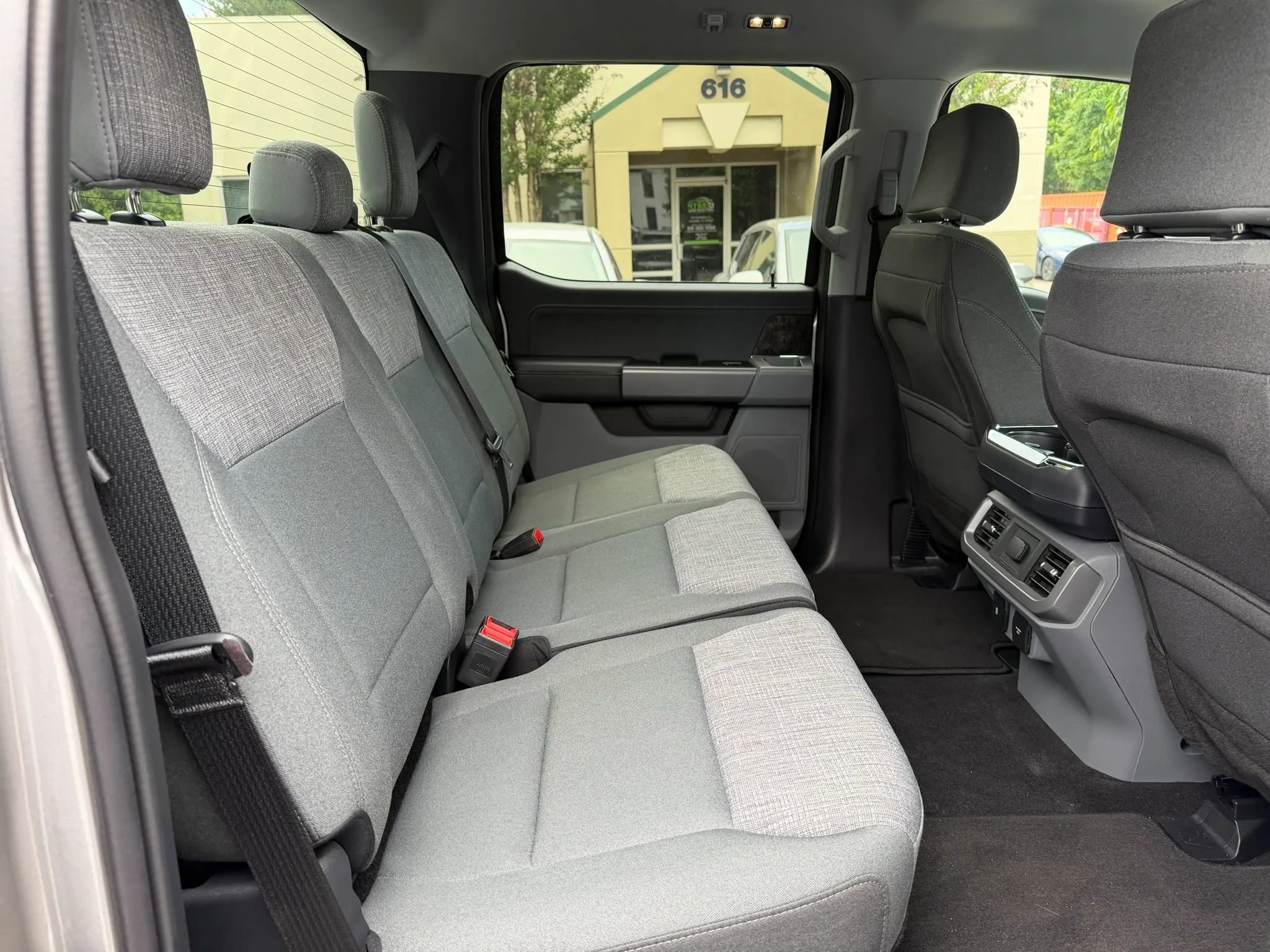 Used 2023 Ford F150 Lightning XLT AWD/4WD image 23
