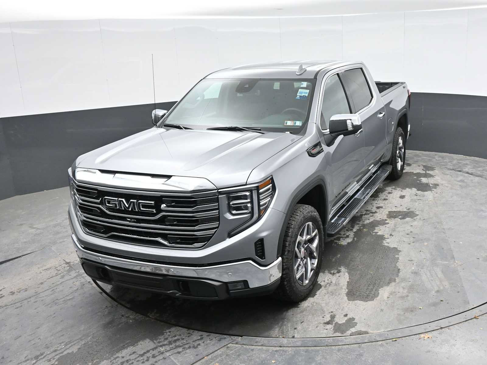 New 2026 GMC Sierra 1500 SLT w/ SLT Premium Package AWD/4WD image 15