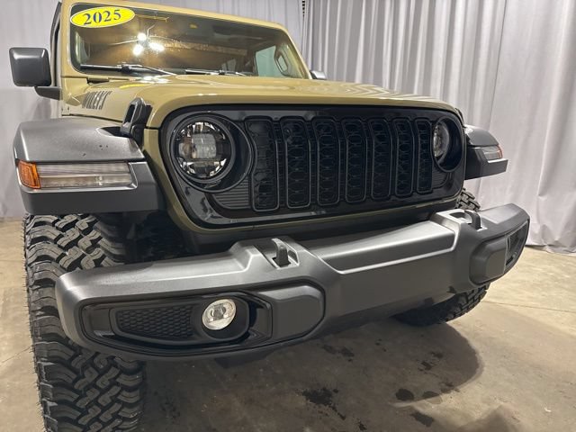 Used 2025 Jeep Wrangler Unlimited Sport AWD/4WD image 17