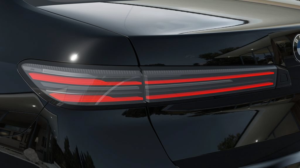 New 2027 BMW 740i RWD image 8