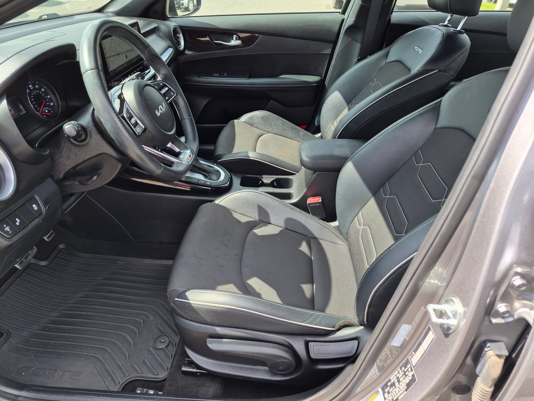 Used 2024 Kia Forte GT-Line FWD image 14