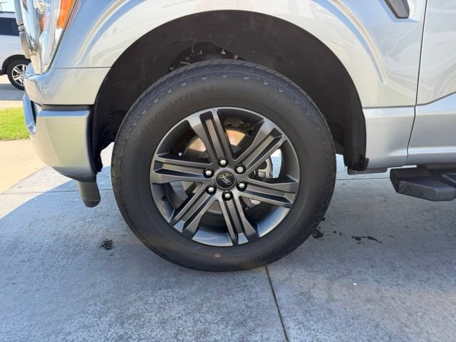 Used 2023 Ford F150 Lariat AWD/4WD image 4
