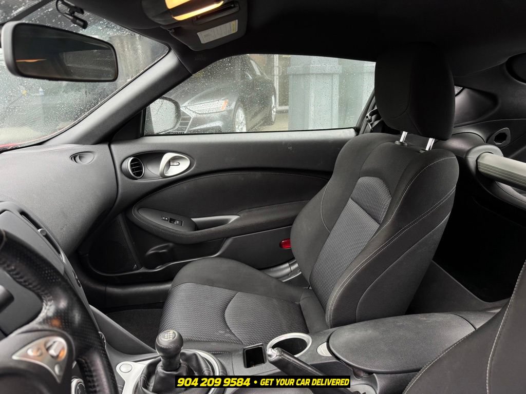 Used 2016 Nissan 370Z Coupe RWD image 20