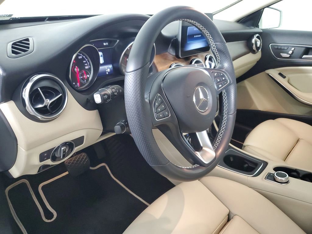 Used 2019 Mercedes-Benz GLA 250 image 23