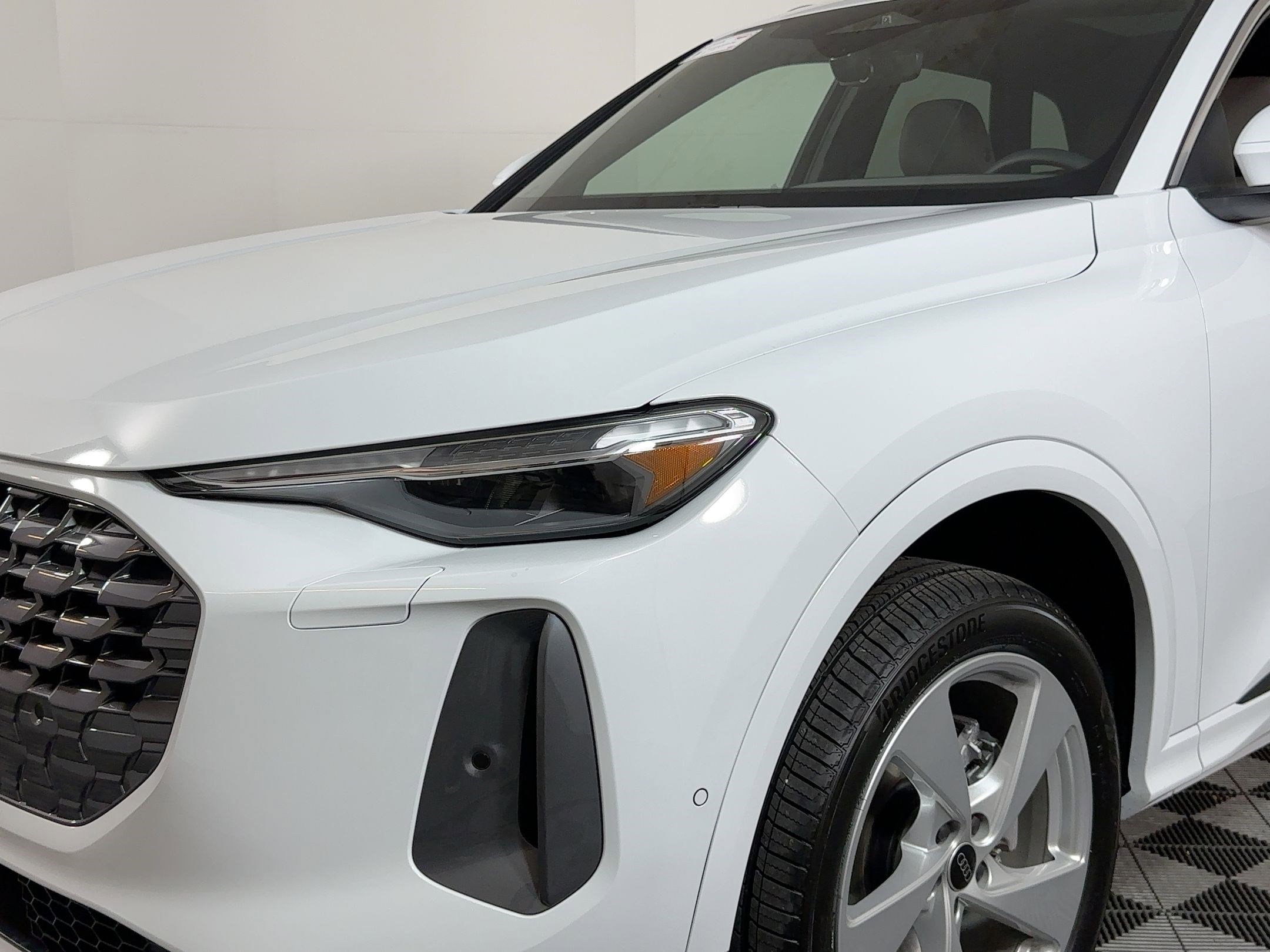 New 2025 Audi Q5 Premium Plus image 10