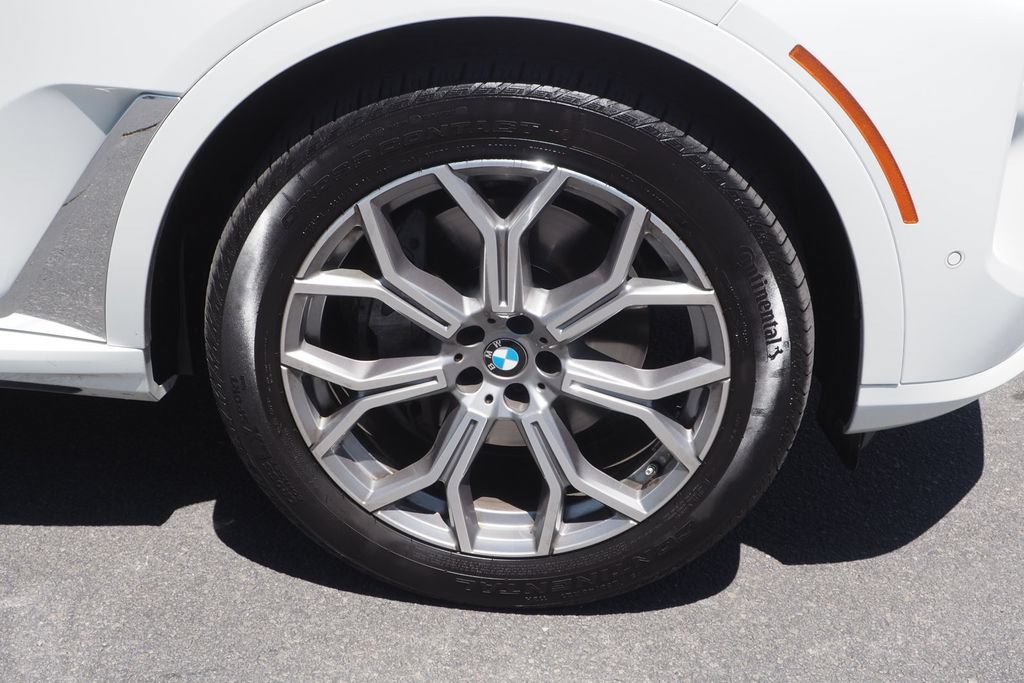 Used 2026 BMW X7 xDrive40i AWD/4WD image 10
