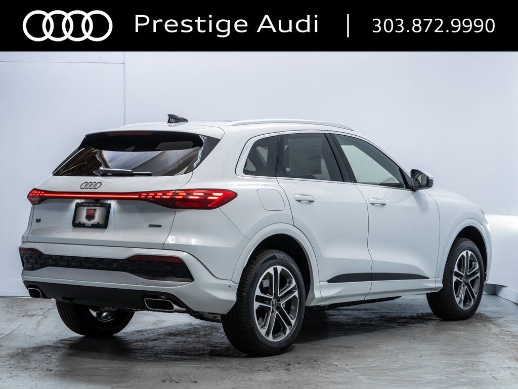 Used 2025 Audi Q5 Premium w/ Convenience Package image 8