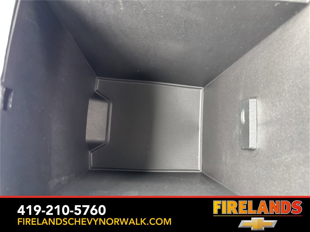 New 2025 Chevrolet Traverse LT w/ Enhanced Driving Package image 30