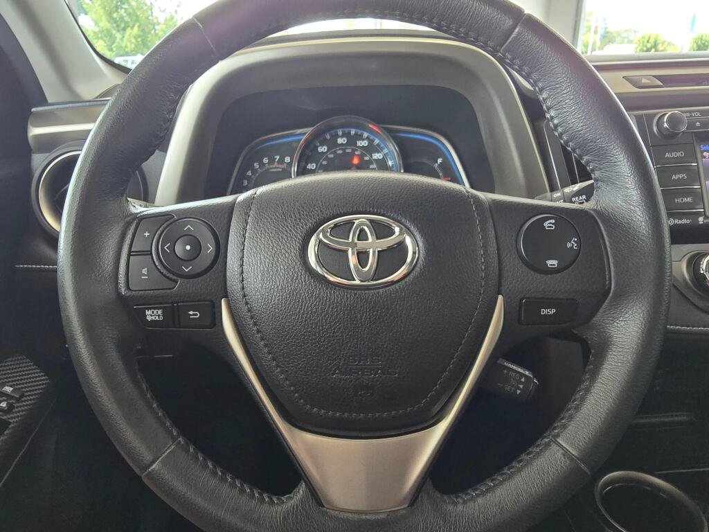 Used 2015 Toyota RAV4 Limited AWD/4WD image 23
