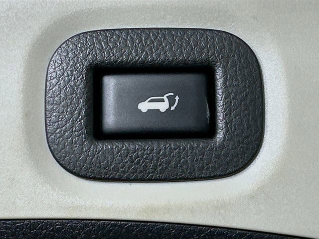 Used 2014 Nissan Rogue SL image 12