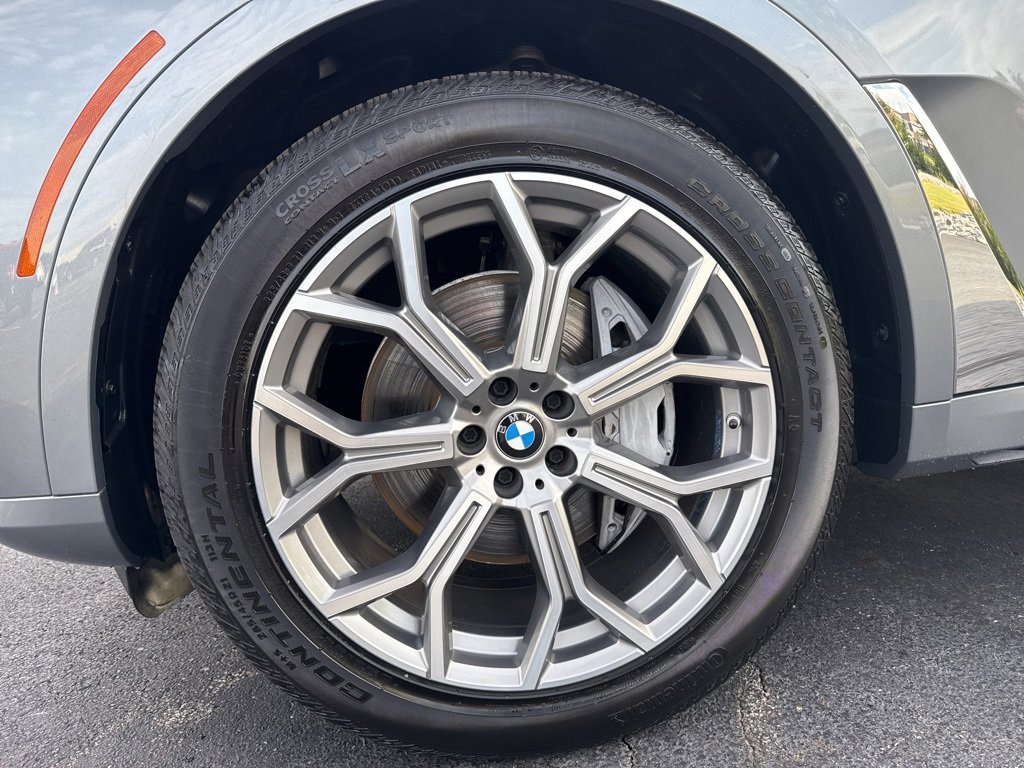 Used 2023 BMW X7 xDrive40i image 9