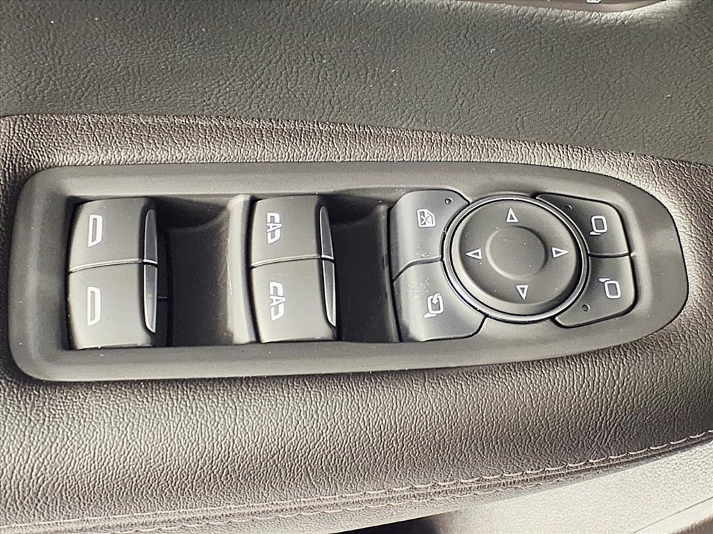 Certified 2025 Cadillac XT5 Premium Luxury image 9