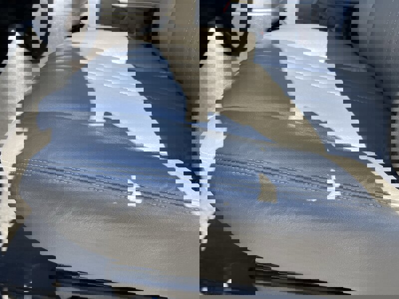 Used 2018 Chevrolet Express 2500 w/ Driver Convenience Package image 13