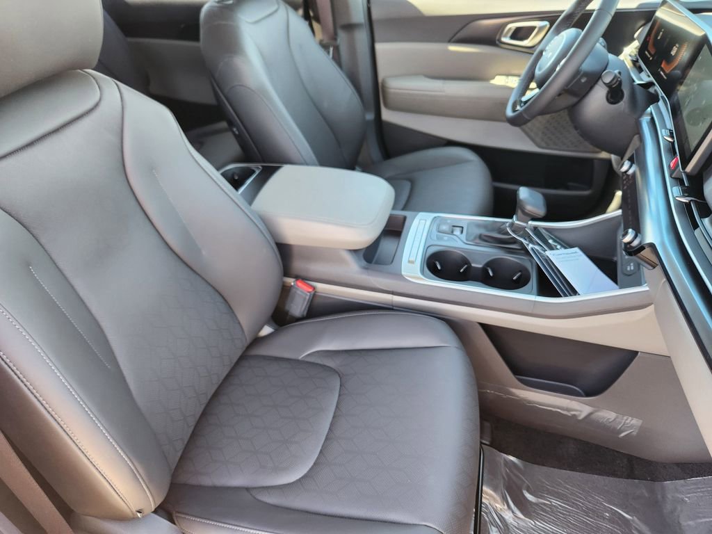 New 2026 Kia Carnival image 13