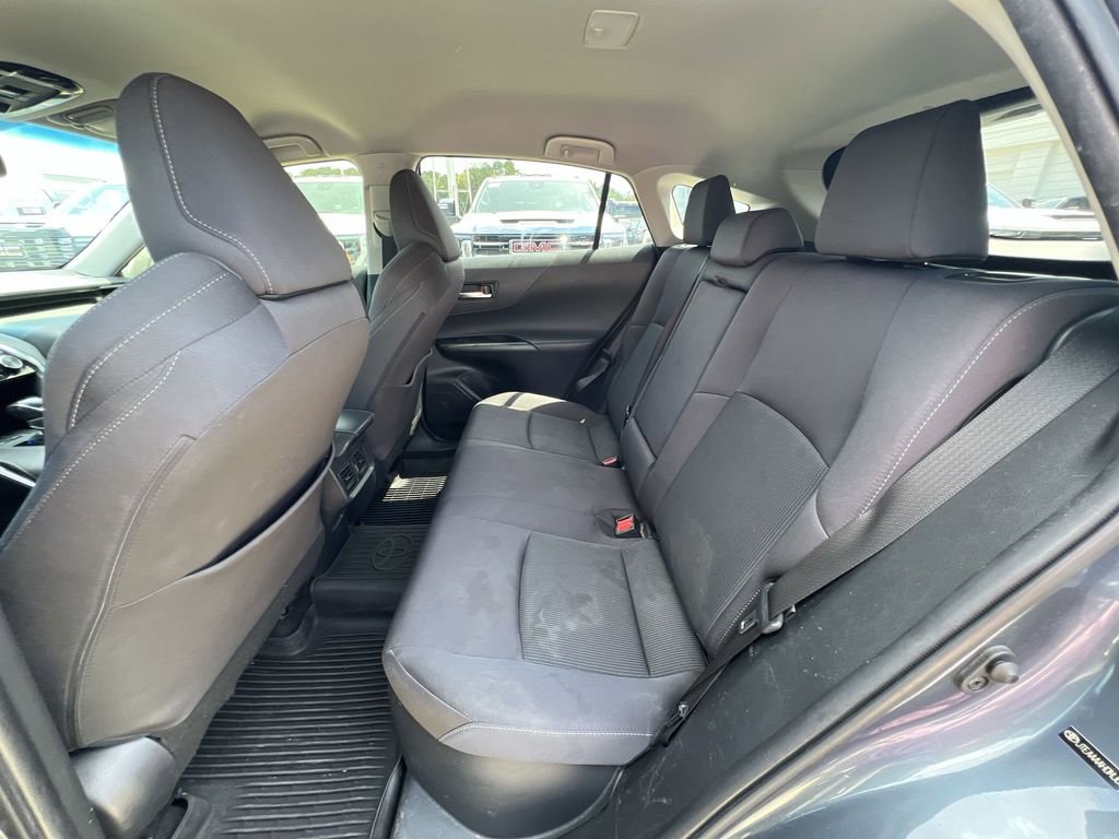 Used 2021 Toyota Venza LE image 31