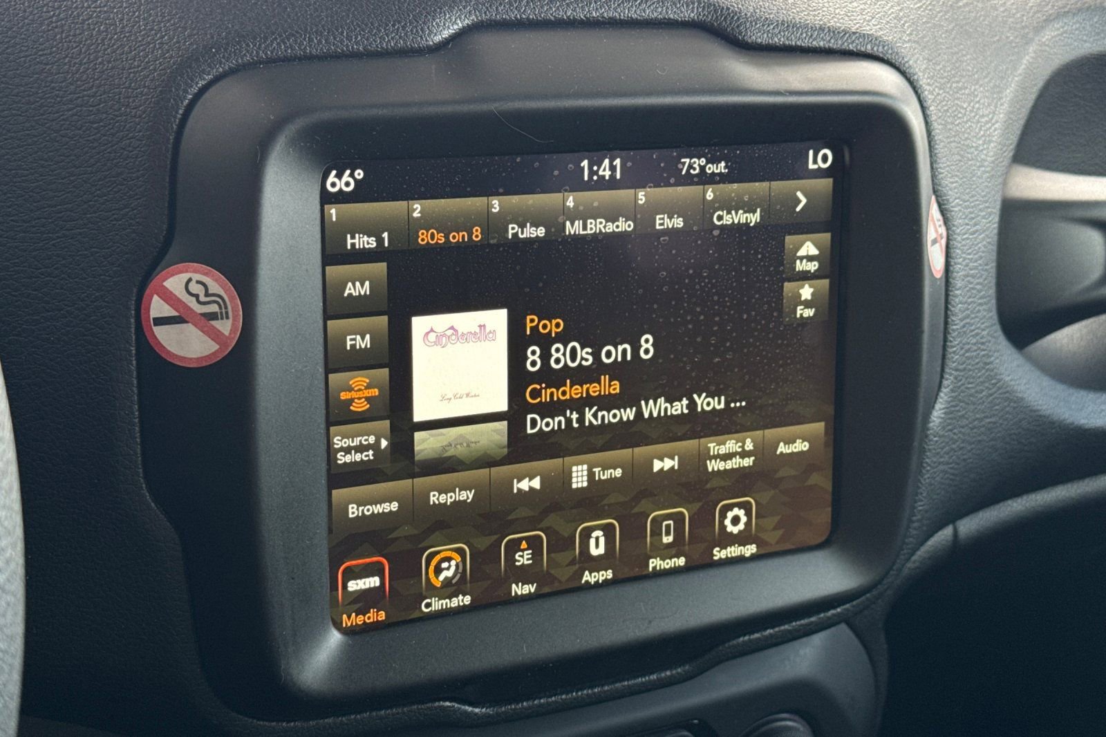 Used 2023 Jeep Renegade Latitude AWD/4WD image 20