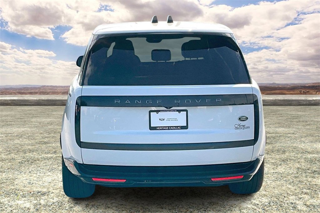 Used 2023 Land Rover Range Rover Long Wheelbase SE image 6