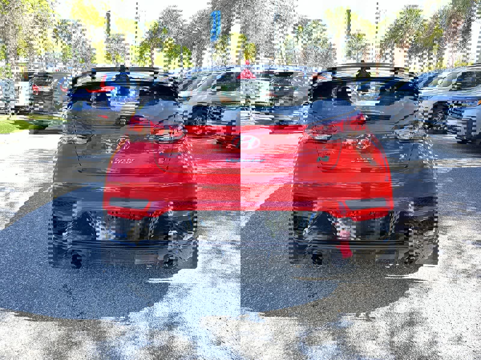 Used 2022 Hyundai Veloster N image 5