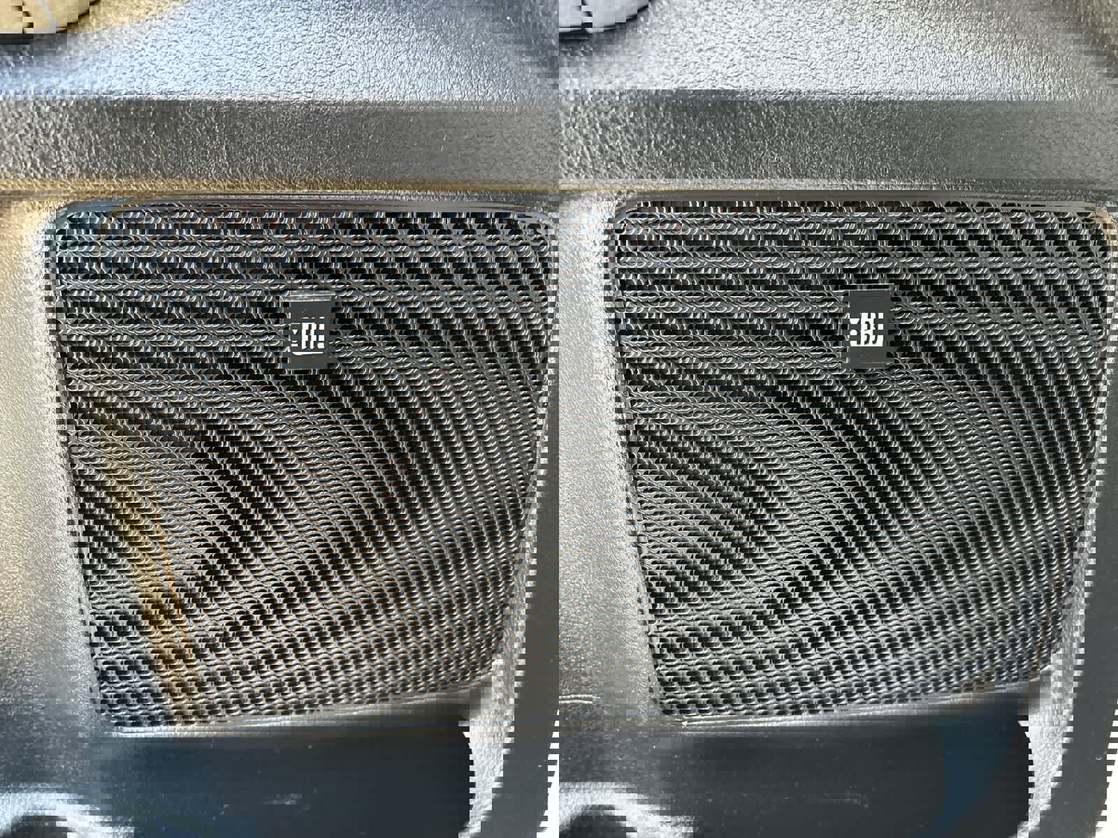 Used 2010 Toyota Tundra 4x4 CrewMax image 11