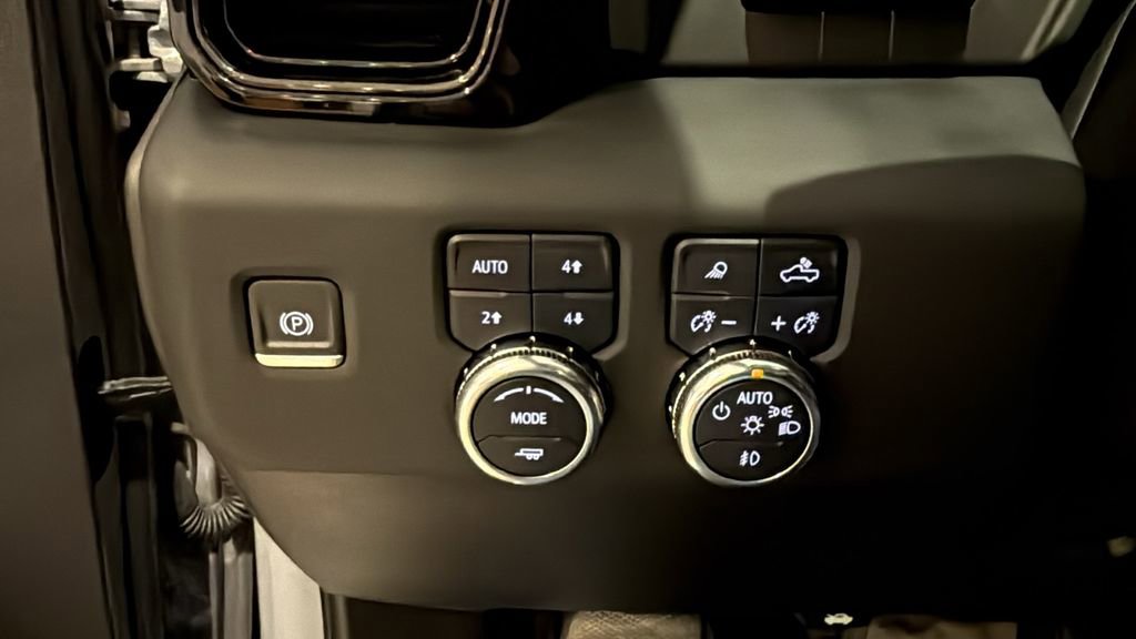 Used 2024 GMC Sierra 2500 AT4 w/ AT4 Premium Plus Package image 34