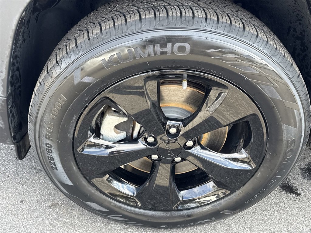 Used 2021 Jeep Cherokee Altitude image 14