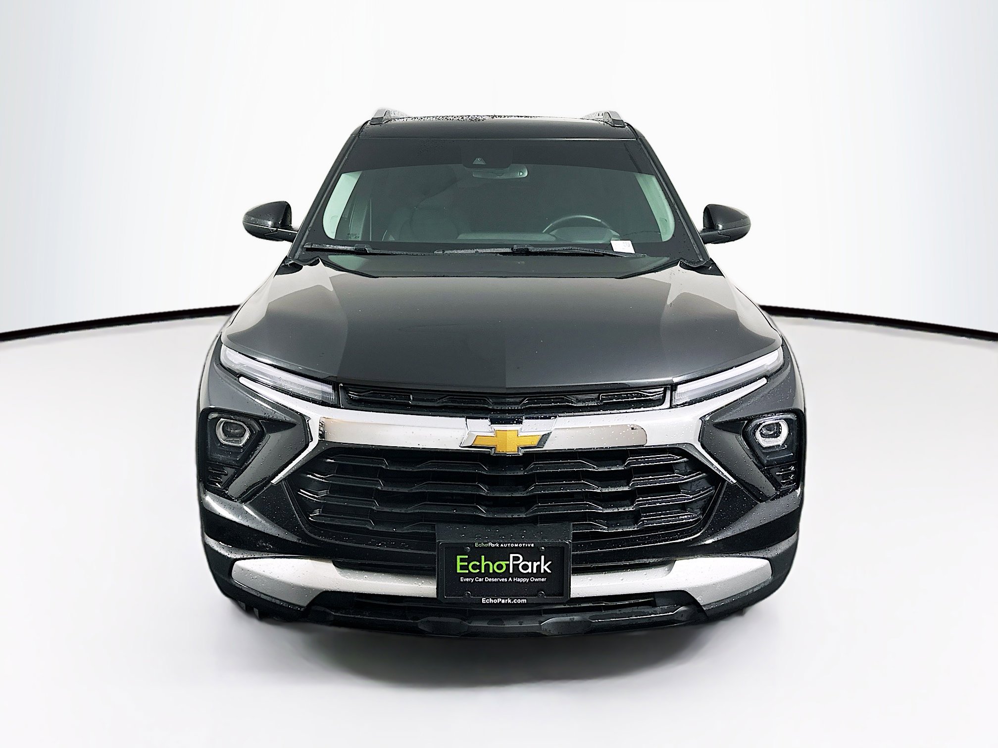 Used 2024 Chevrolet TrailBlazer LT w/ Convenience Package image 2