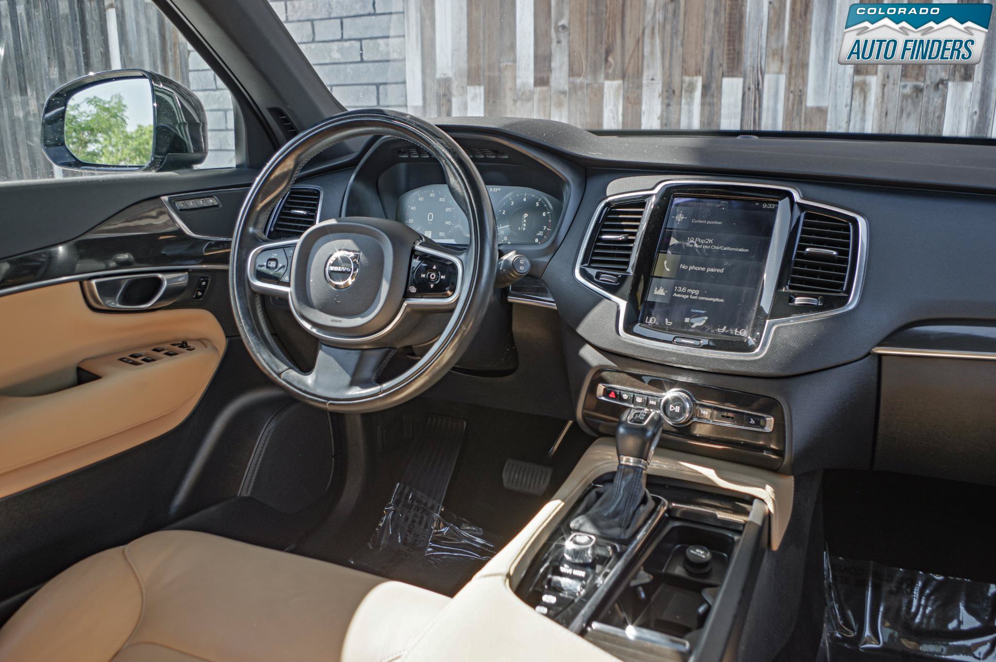 Used 2018 Volvo XC90 T6 Momentum w/ Convenience Package AWD/4WD image 15