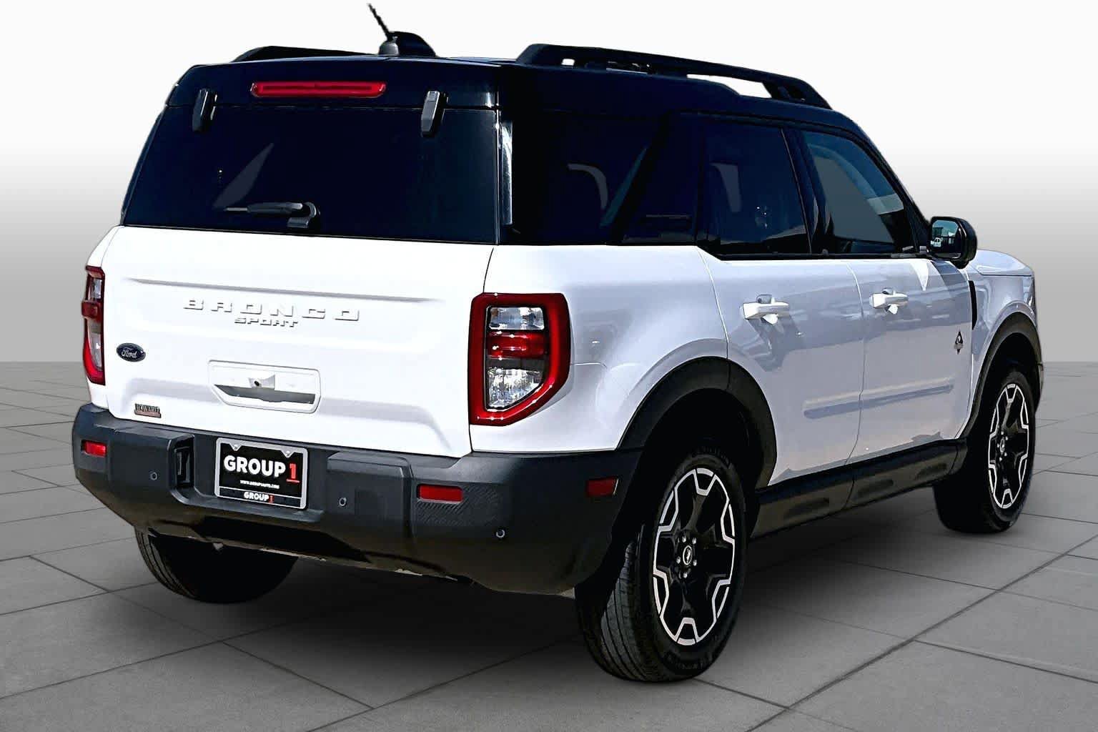 Used 2025 Ford Bronco Sport Outer Banks w/ Outer Banks Tech Package+ AWD/4WD image 12