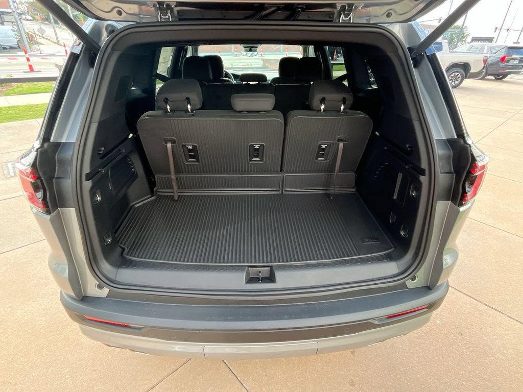 New 2026 GMC Acadia Elevation w/ LPO, Floor Liner Package AWD/4WD image 36