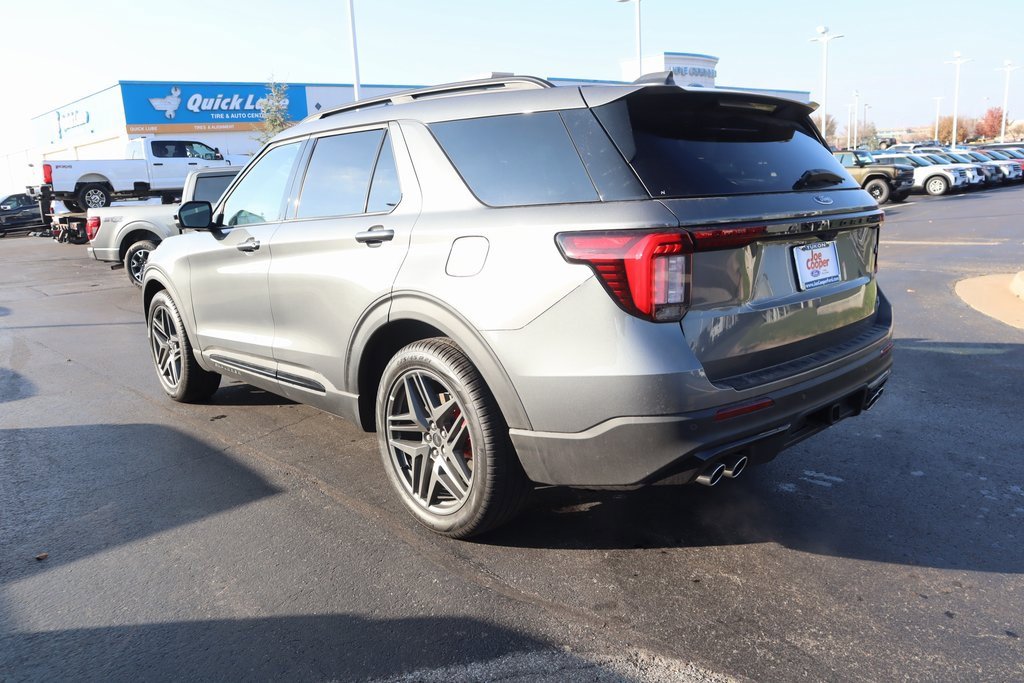 New 2026 Ford Explorer ST image 23