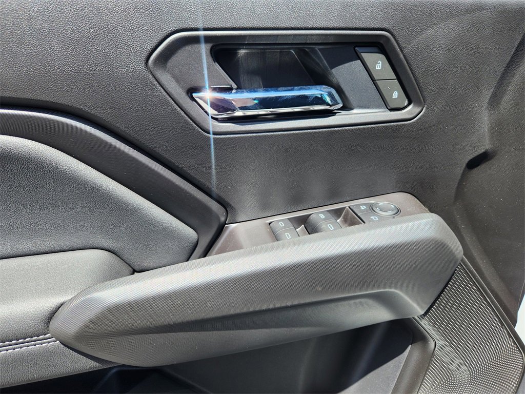 New 2025 GMC Canyon Elevation w/ Convenience Package image 17