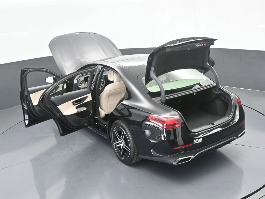 Used 2025 Mercedes-Benz E 350 4MATIC Sedan image 71