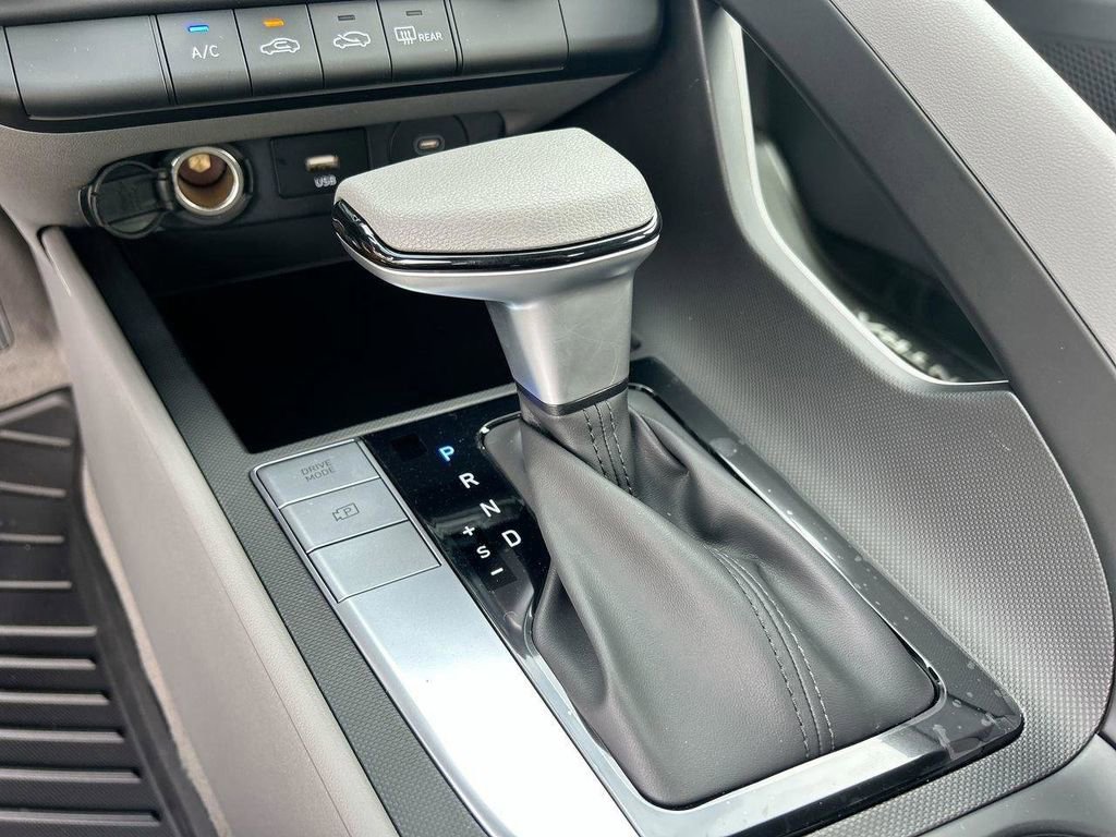 New 2026 Hyundai Elantra SE FWD image 27