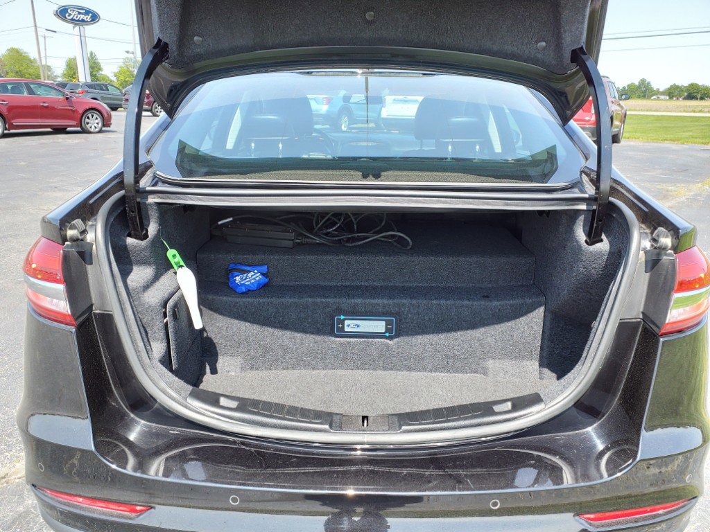 Used 2019 Ford Fusion Energi Titanium image 16