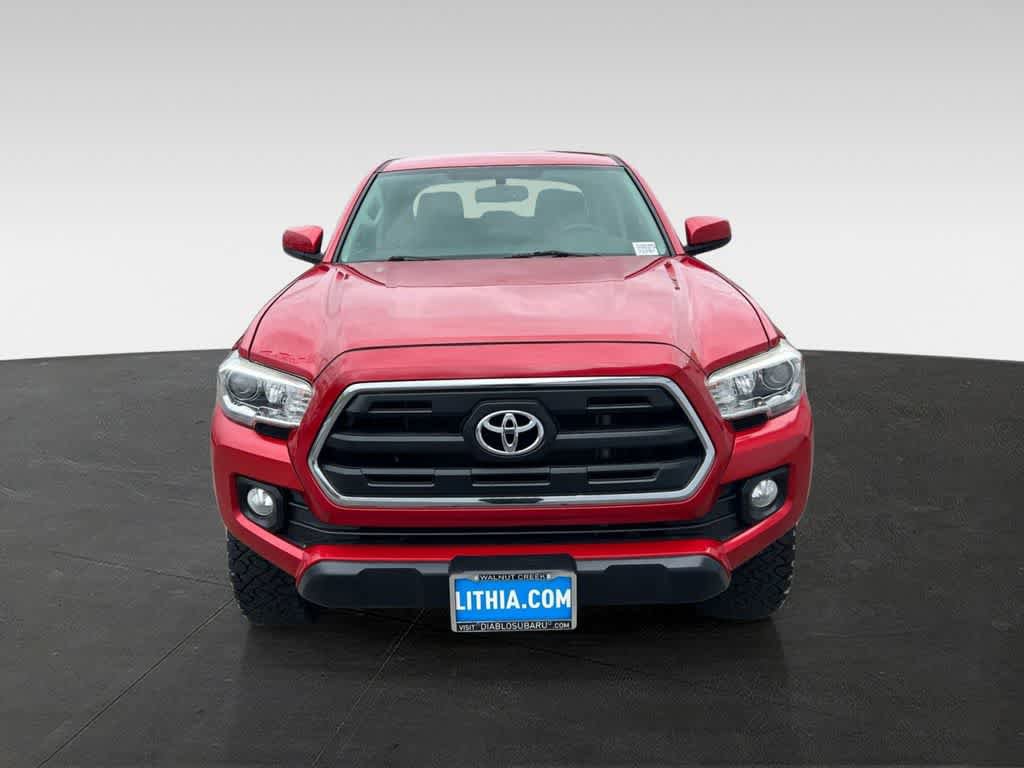 Used 2016 Toyota Tacoma SR5 w/ SR5 Appearance Package (SN) AWD/4WD image 7