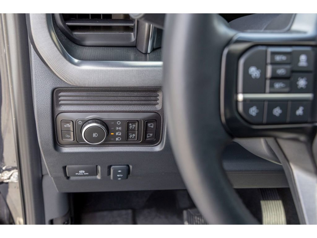 Used 2026 Ford F350 Platinum AWD/4WD image 20