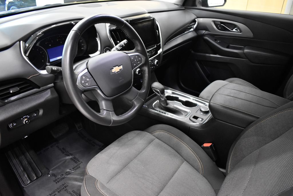 Used 2021 Chevrolet Traverse LT FWD image 20