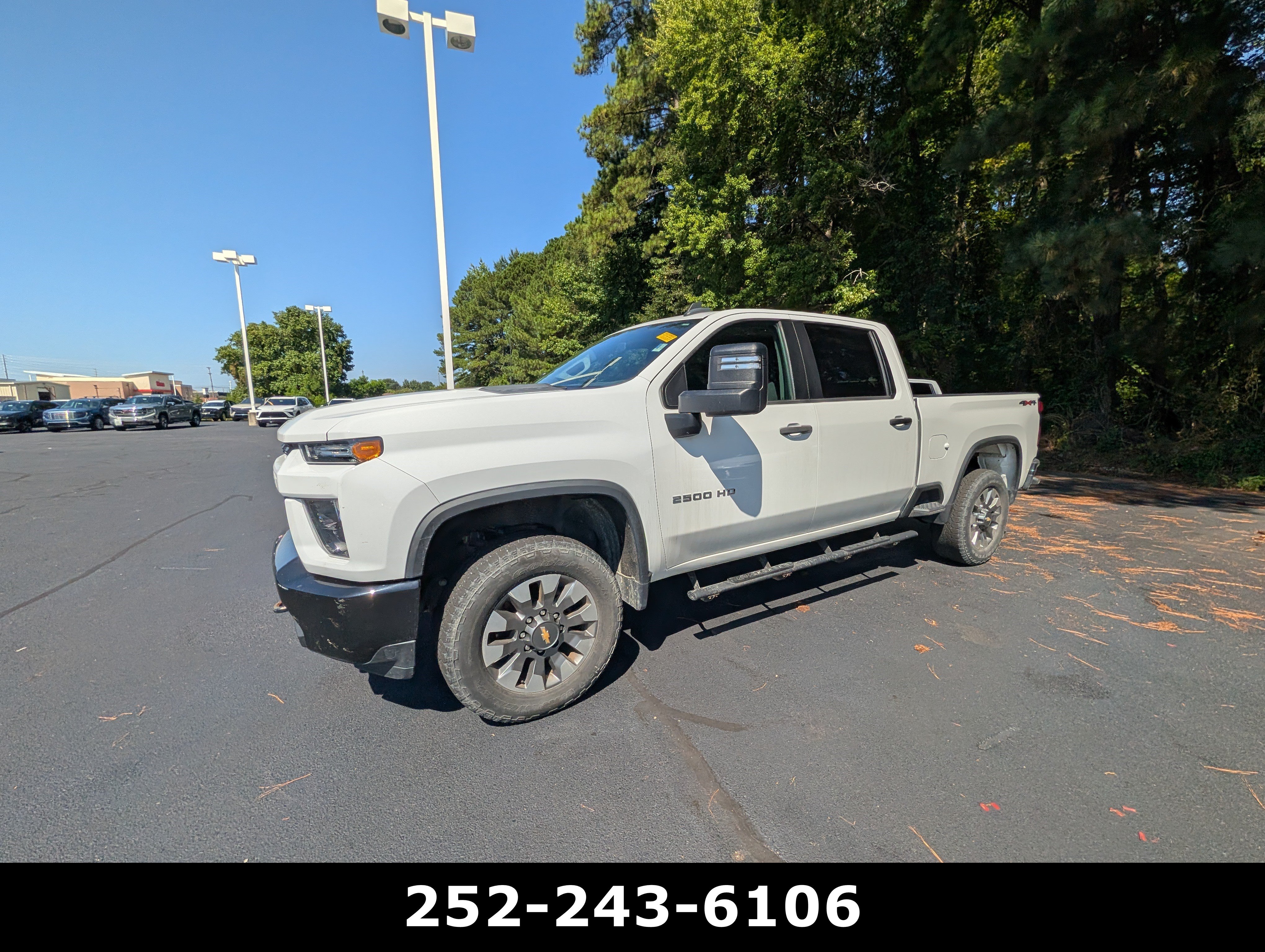 Used 2023 Chevrolet Silverado 2500 Custom w/ Custom Convenience Package AWD/4WD image 12