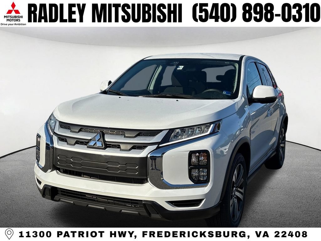 Used 2025 Mitsubishi Outlander Sport ES AWD/4WD image 1