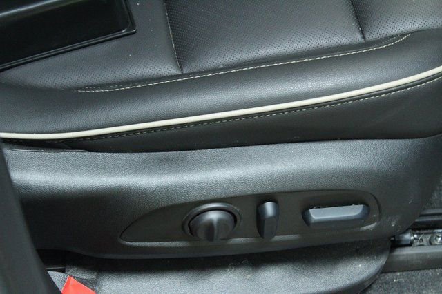 Used 2024 Chevrolet Traverse Premier w/ Redline Edition image 12