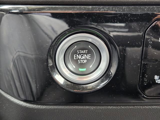 Used 2024 Chevrolet Silverado 1500 LT AWD/4WD image 21