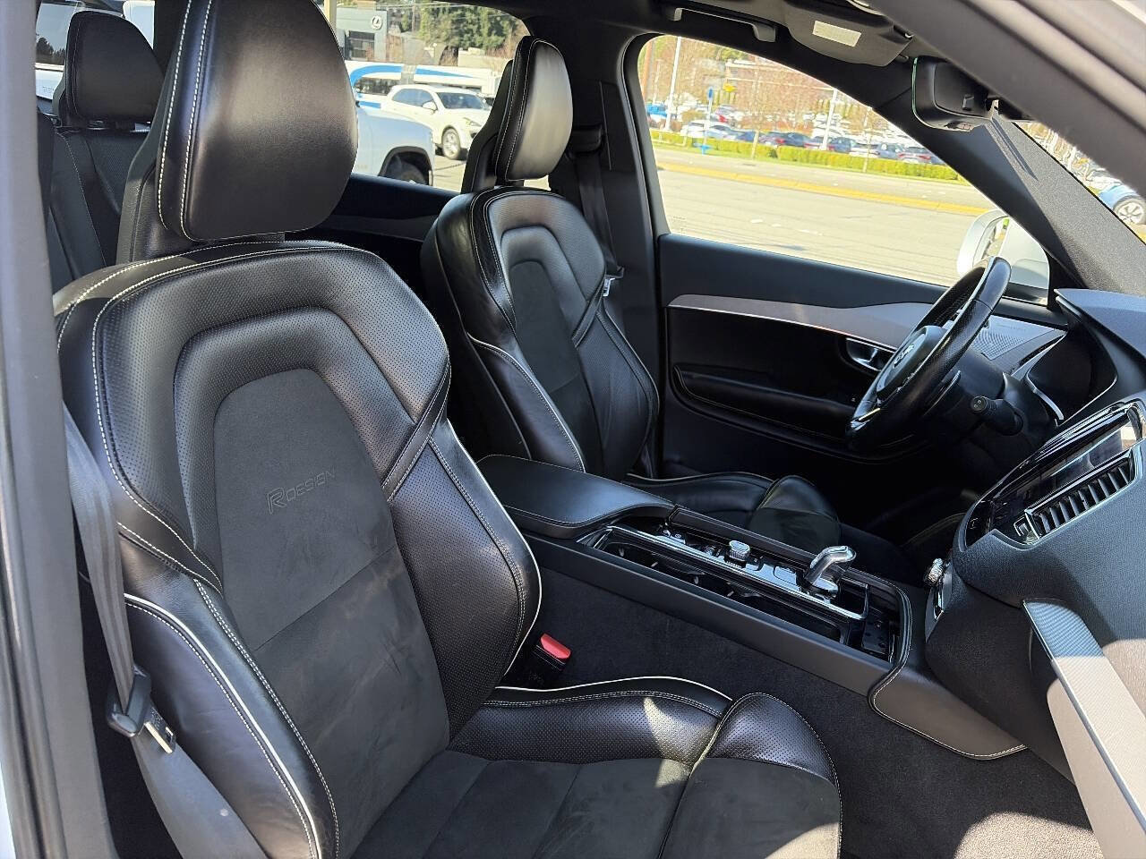 Used 2016 Volvo XC90 T8 R-Design w/ Vision Package AWD/4WD image 20