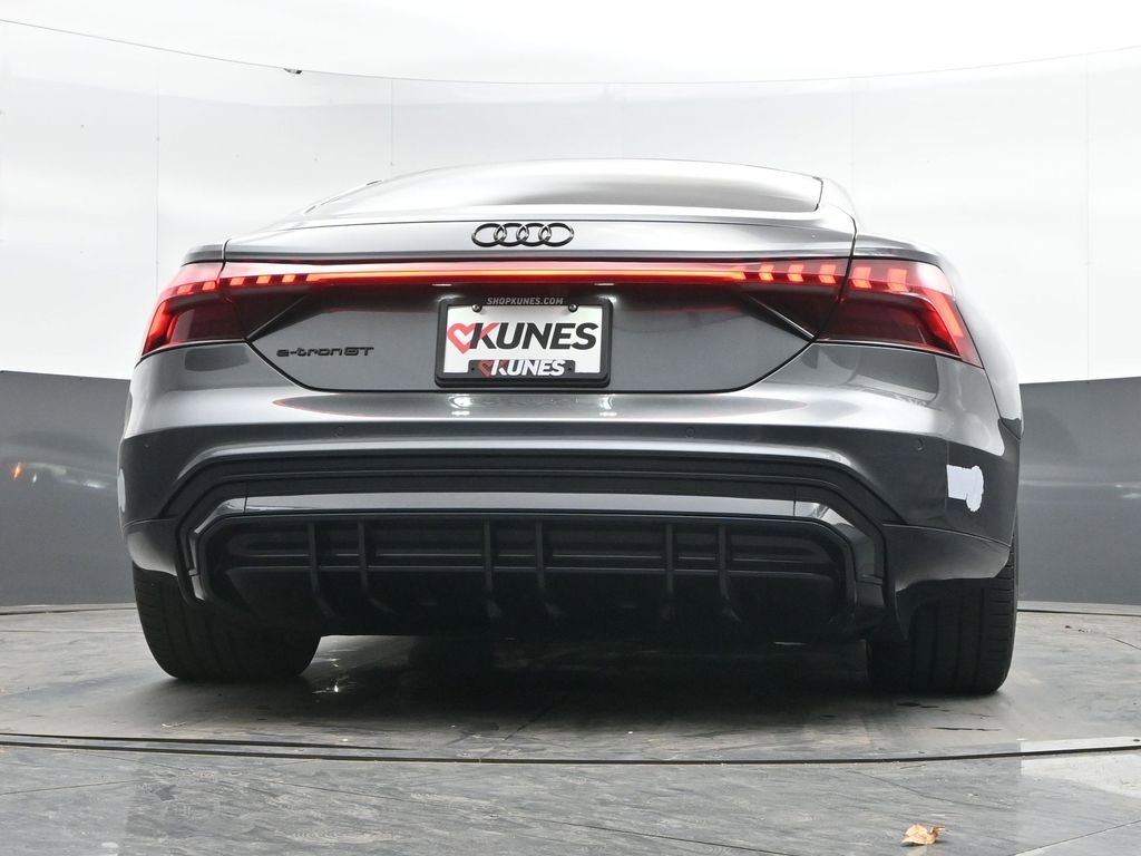 Used 2023 Audi e-tron GT Premium Plus image 42