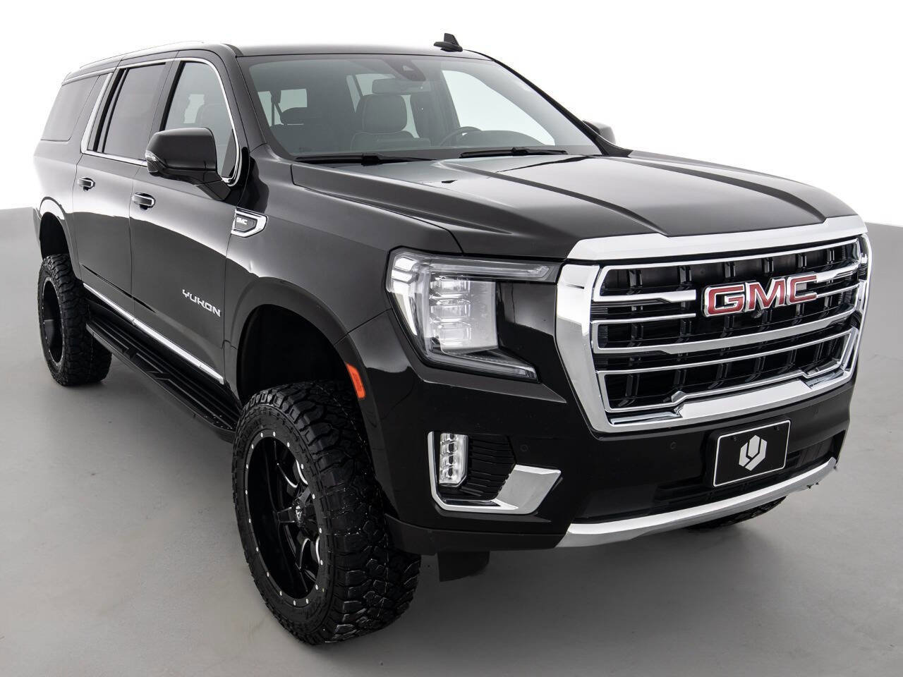 Used 2022 GMC Yukon XL SLT w/ SLT Luxury Package