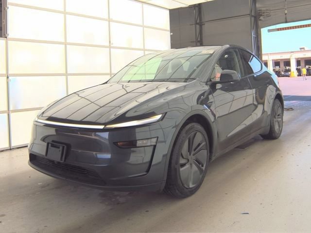 Used 2026 Tesla Model Y AWD image 1