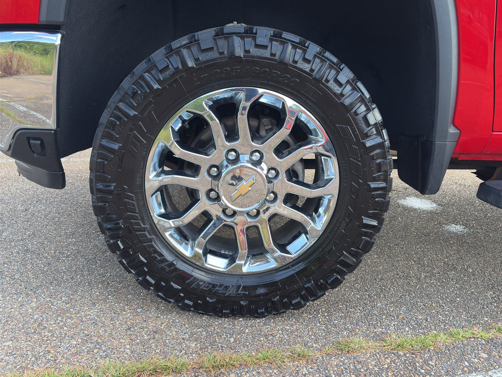 Used 2024 Chevrolet Silverado 2500 LTZ w/ LTZ Premium Package AWD/4WD image 26