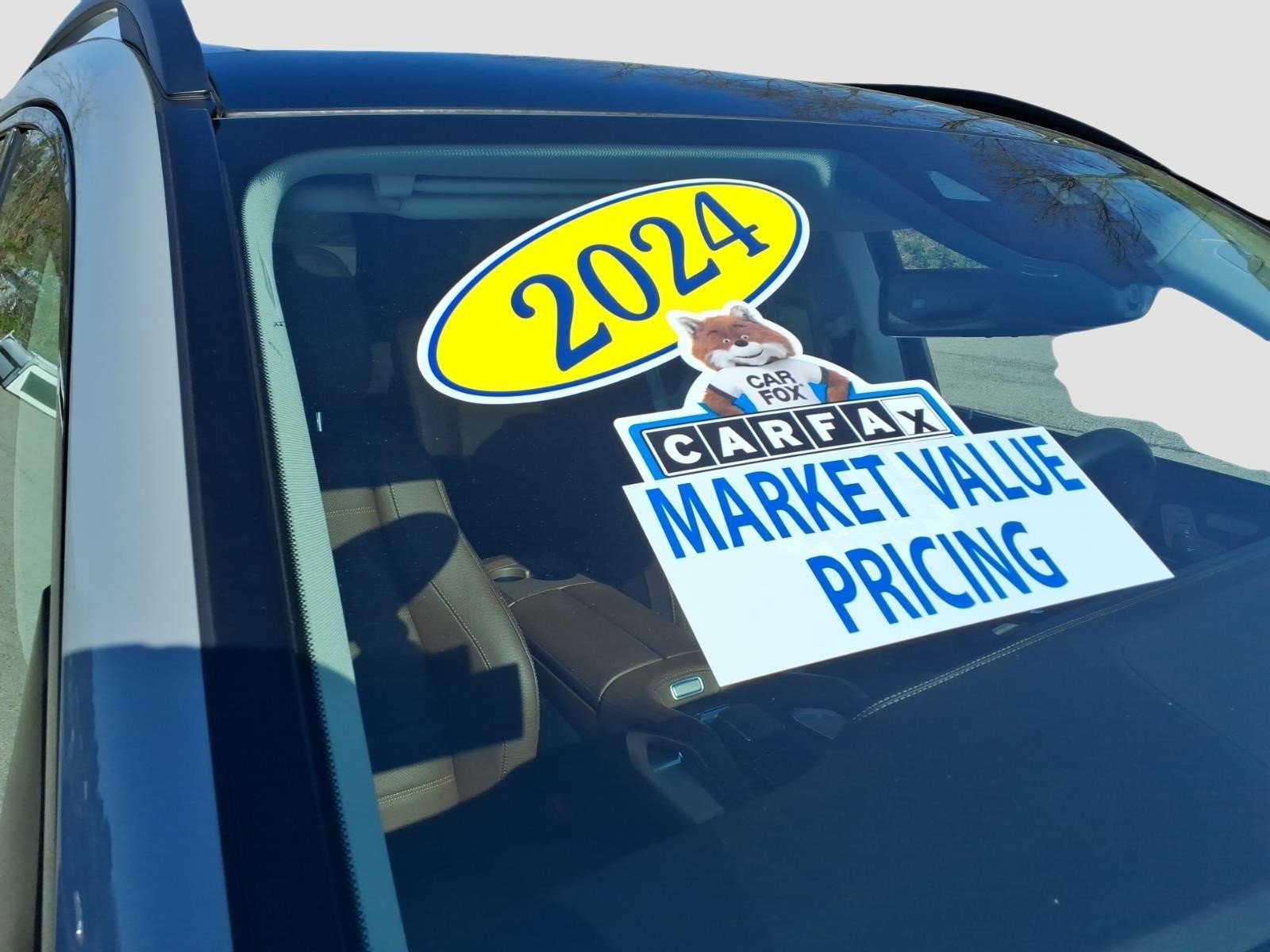 Used 2024 Mercedes-Benz GLS 580 4MATIC image 9