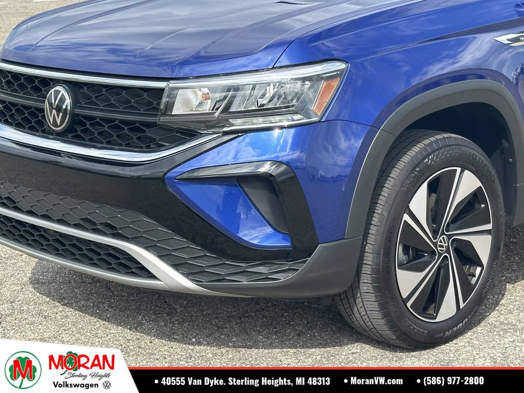 Certified 2024 Volkswagen Taos SE AWD/4WD image 7