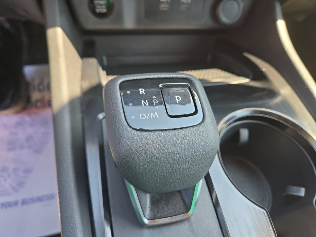 Used 2024 Nissan Rogue SV FWD image 31